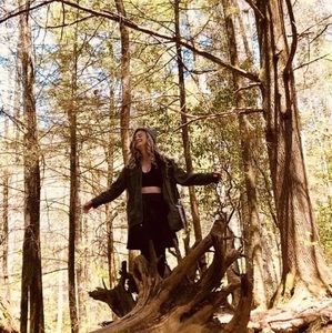 Meet your Posher, Taylor